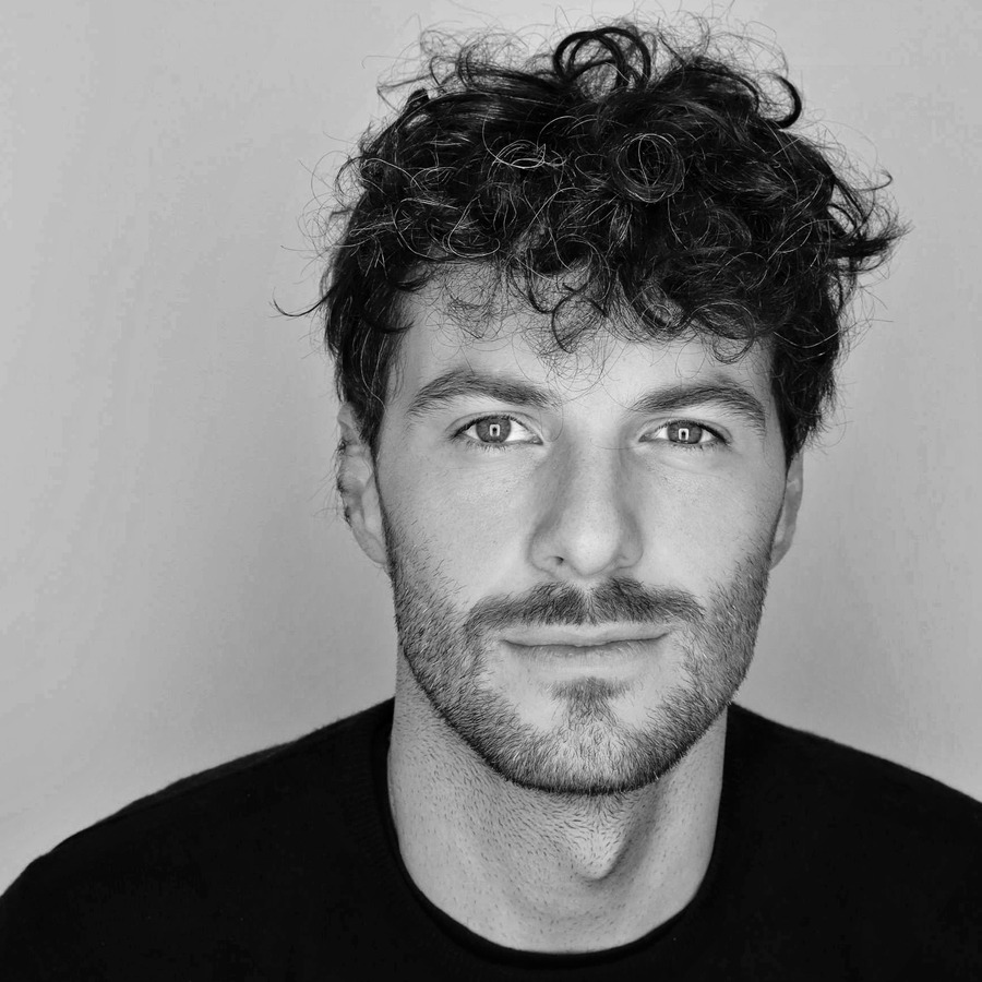 Portrait photo of Gianluca Guidi (black and white)